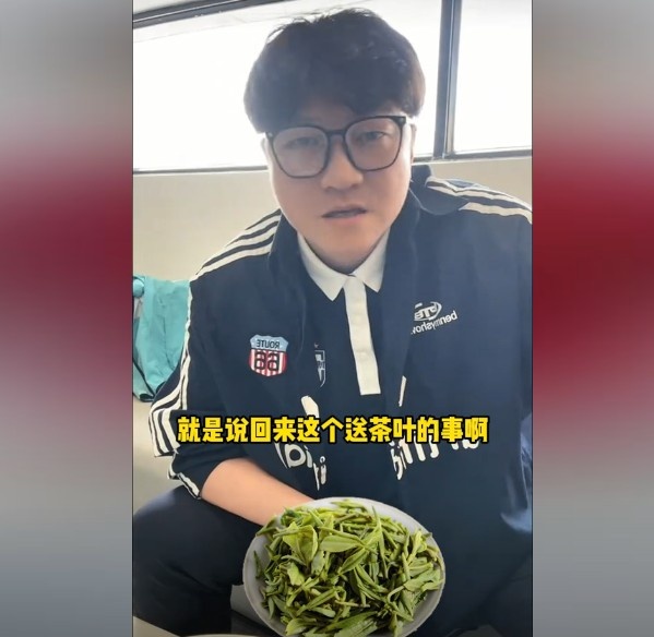  趙鵬：不太清楚賈秀全要球員買茶葉的段子，但這在現(xiàn)實(shí)中也正常