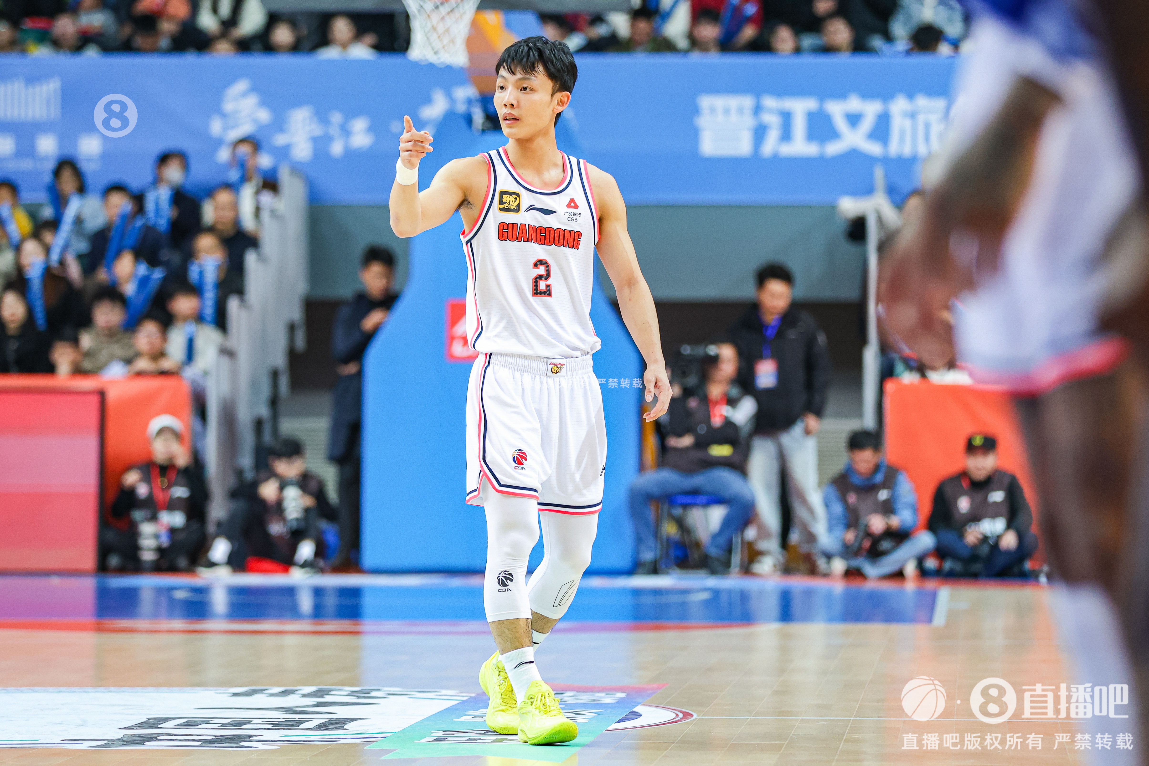  徐杰：身高不是打籃球的唯一標(biāo)準(zhǔn) 努力、勤奮、自律也是天賦